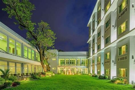 𝗧𝗛𝗘 𝟭𝟬 𝗕𝗘𝗦𝗧 Hotels in Quezon City of 2024 (from ₱645).